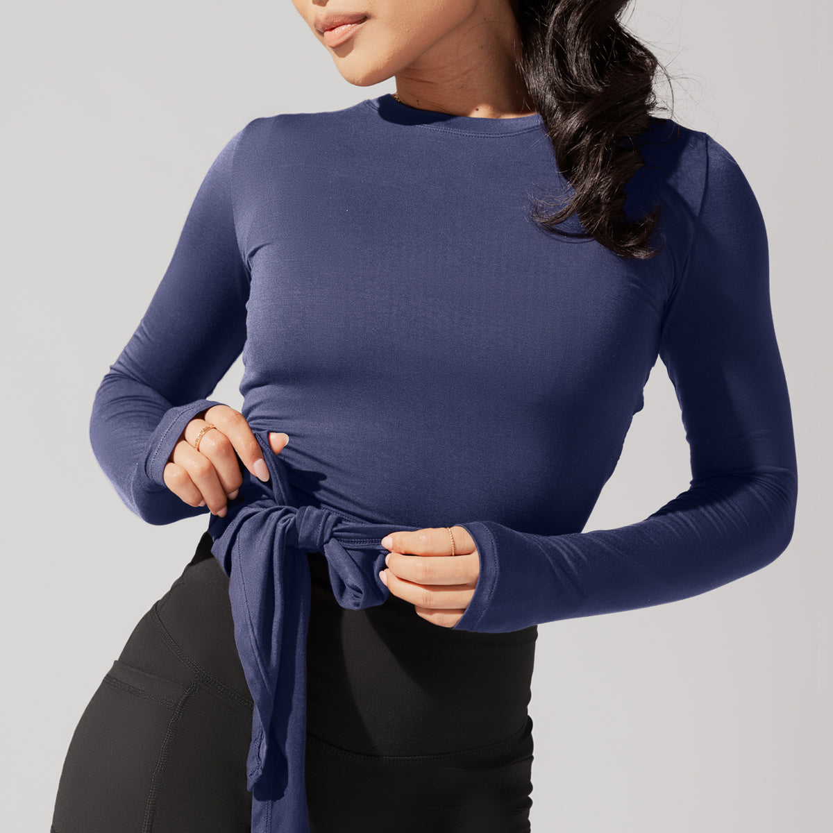 Long-Sleeved Back Bow Pullover