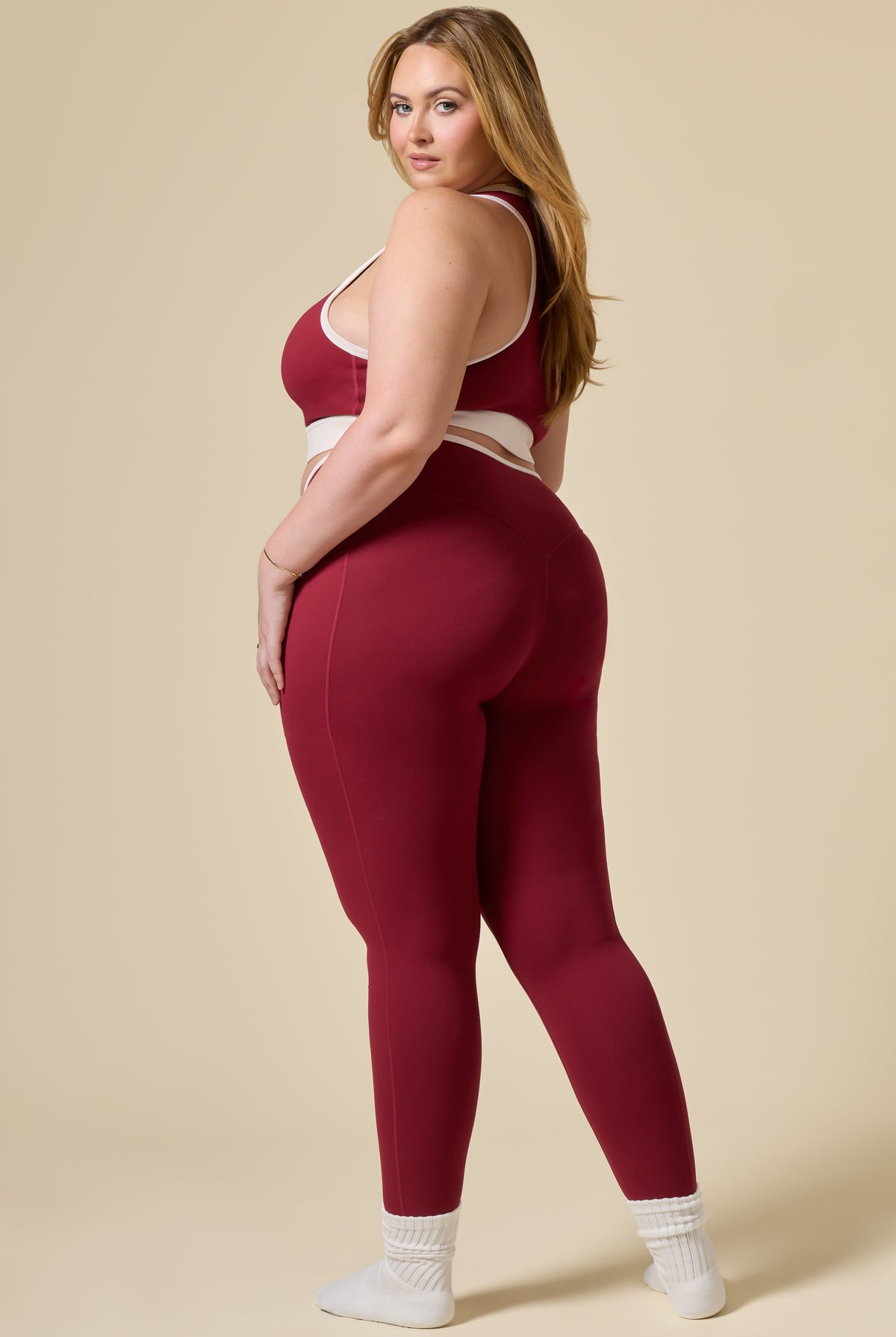Crisscross Hourglass® Legging with Pockets - Ruby Contrast