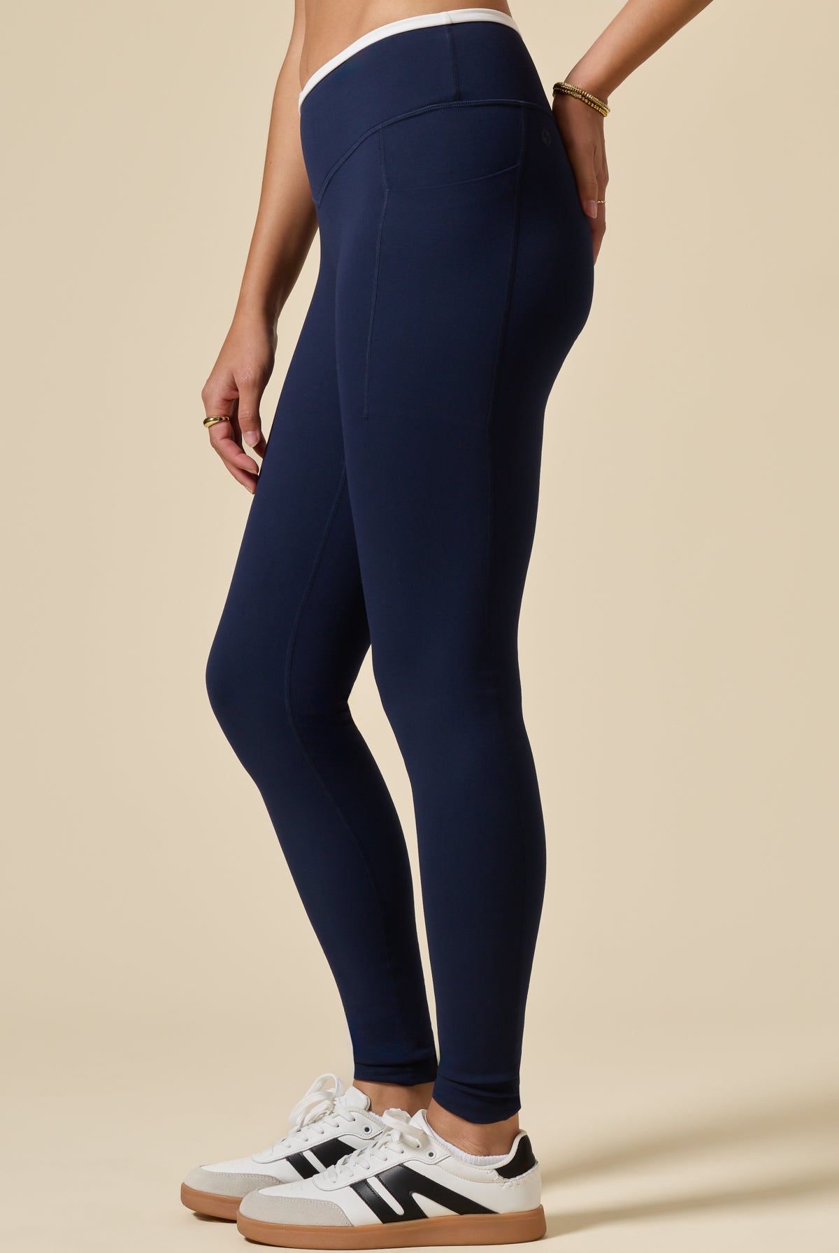 Crisscross Hourglass® Legging with Pockets - Cosmic Navy Contrast