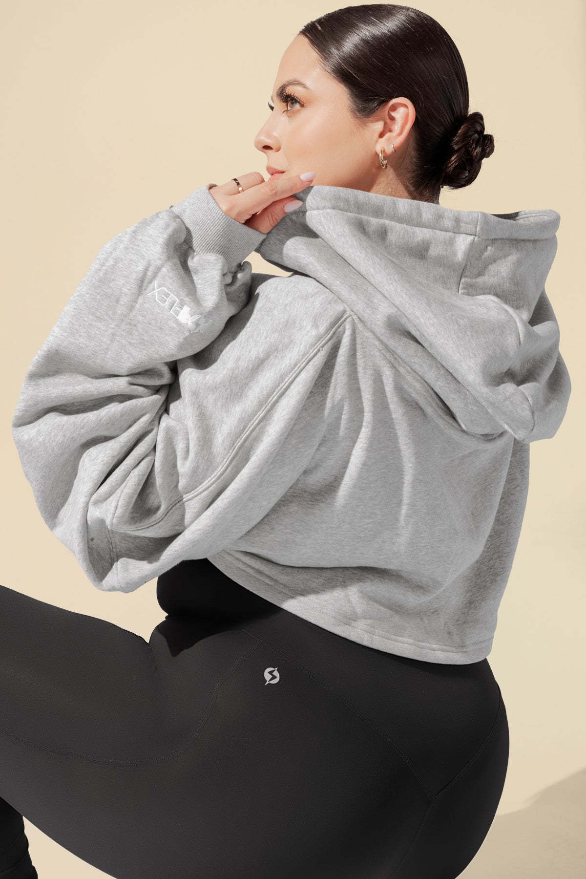 Cloud Shruggie - Heather Grey