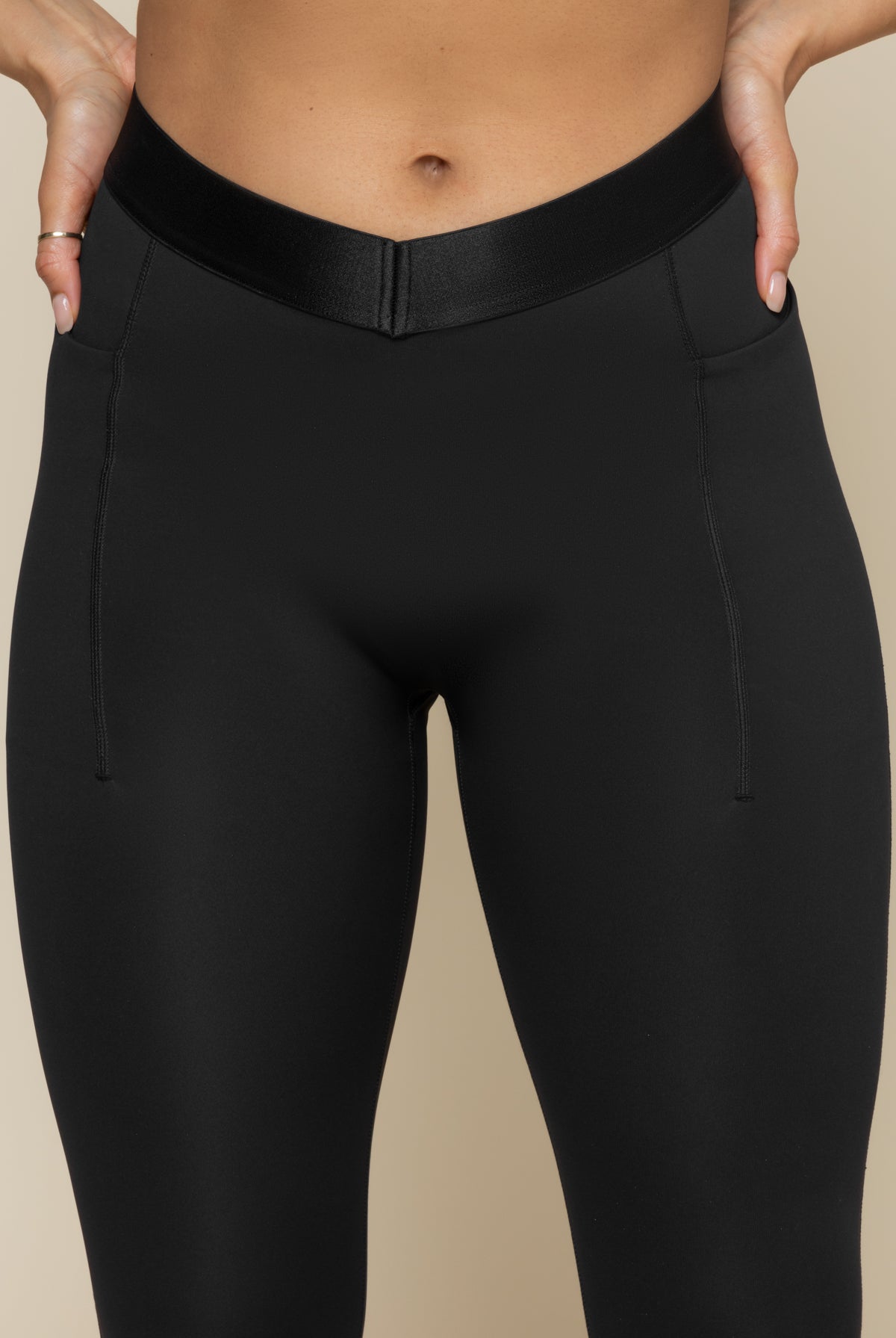 Contour Legging - Black