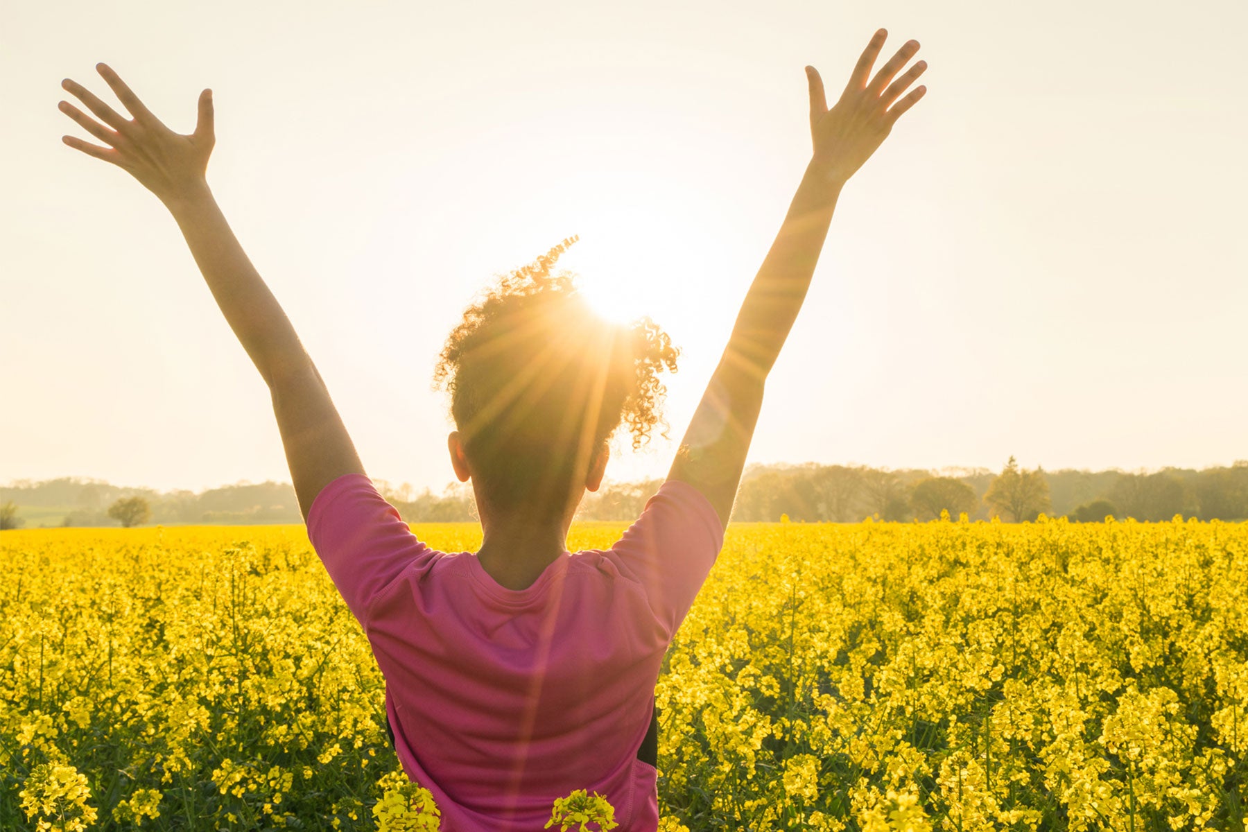 Outdoorsy (and Indoorsy!) Ways to Get Sweet Vitamin D Benefits 🍊☀️