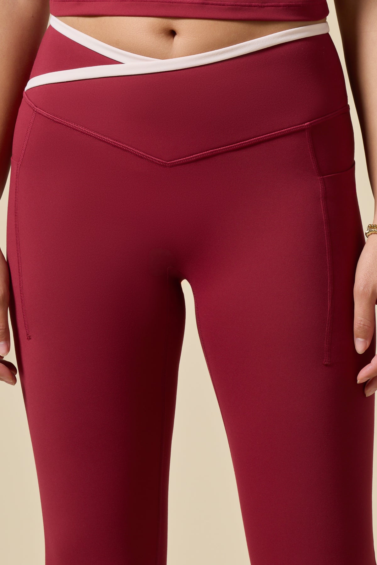 Crisscross Hourglass® Legging with Pockets - Ruby Contrast