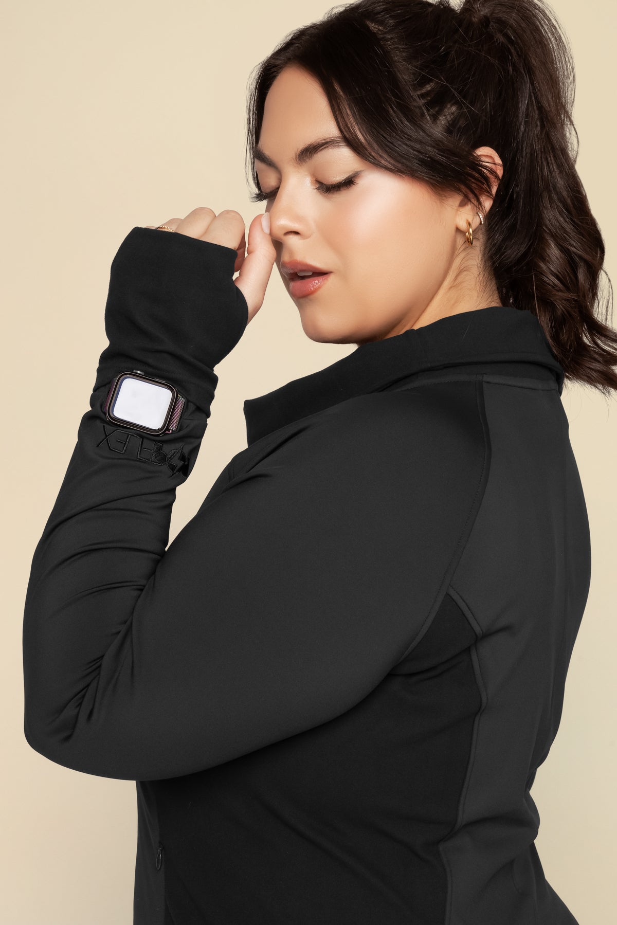 Chasing Pavements Mockneck Pullover - Black – POPFLEX®