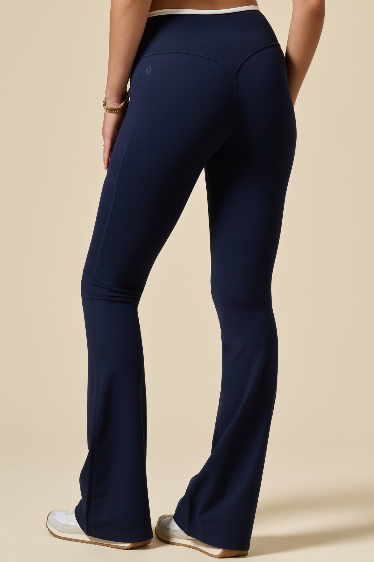 Crisscross Hourglass® Flared Legging with Pockets - Cosmic Navy Contrast