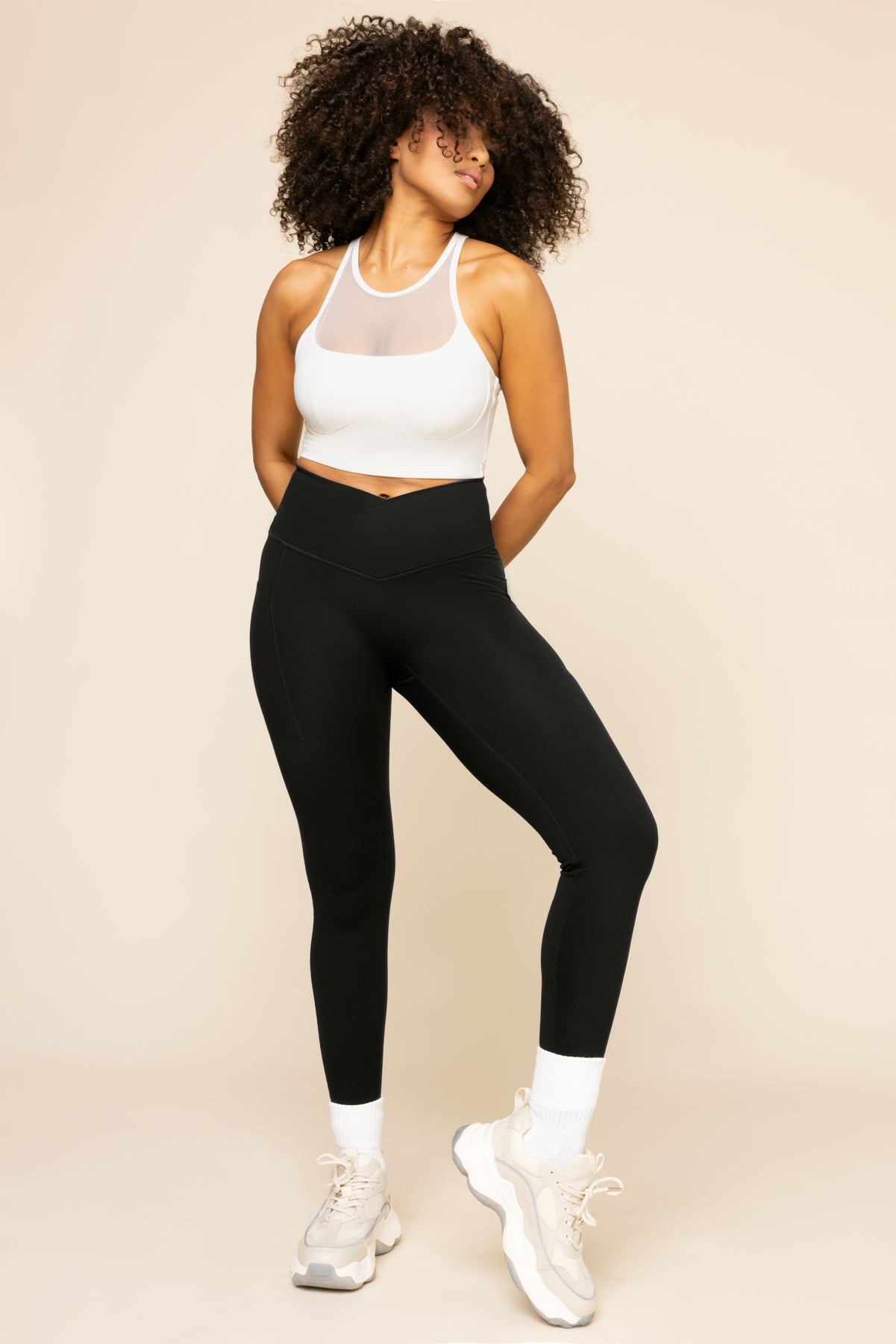Crisscross Hourglass® Legging Pockets