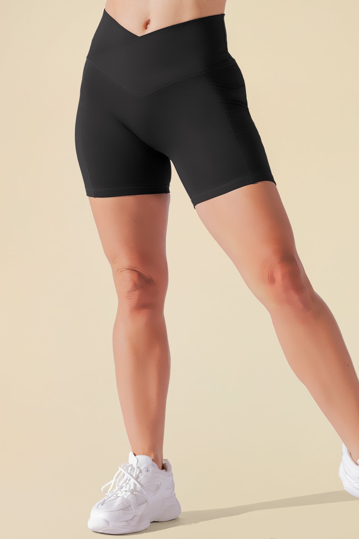 Crisscross Hourglass® Midi Short Pockets