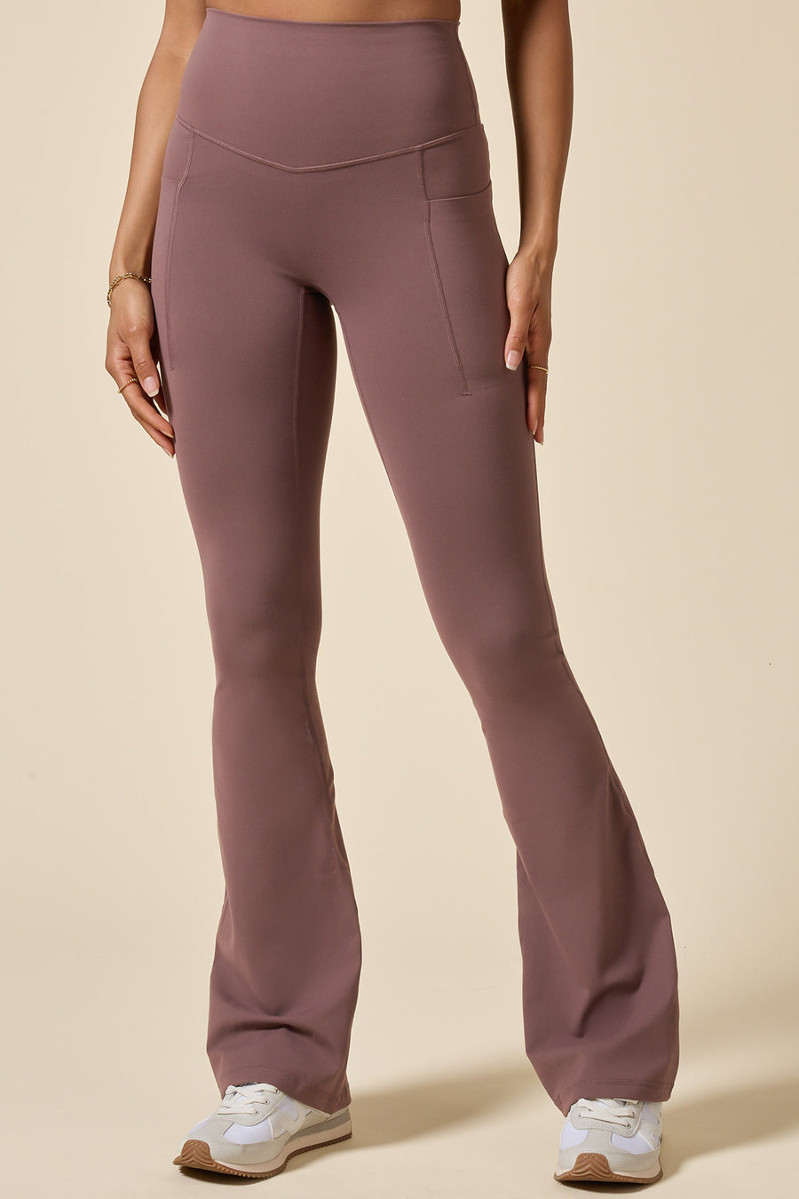 Supersculpt™ Flared Legging with Pockets - Peppercorn